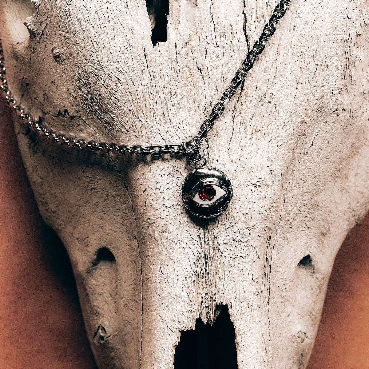 EVIL EYE NECKLACE