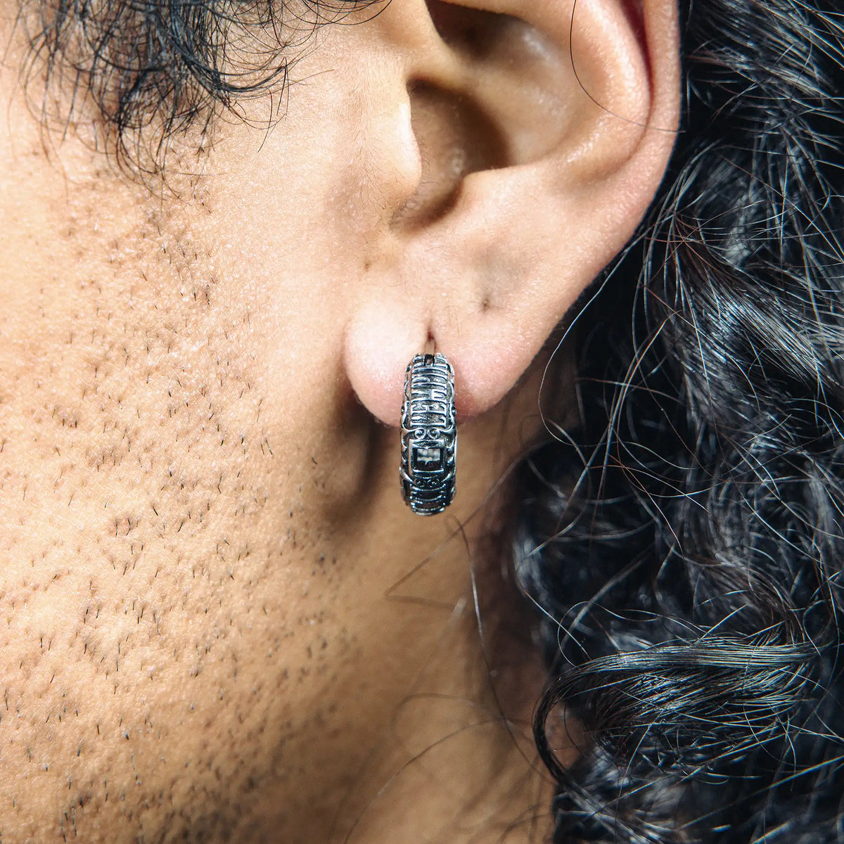 CATACOMB HOOP EARRING