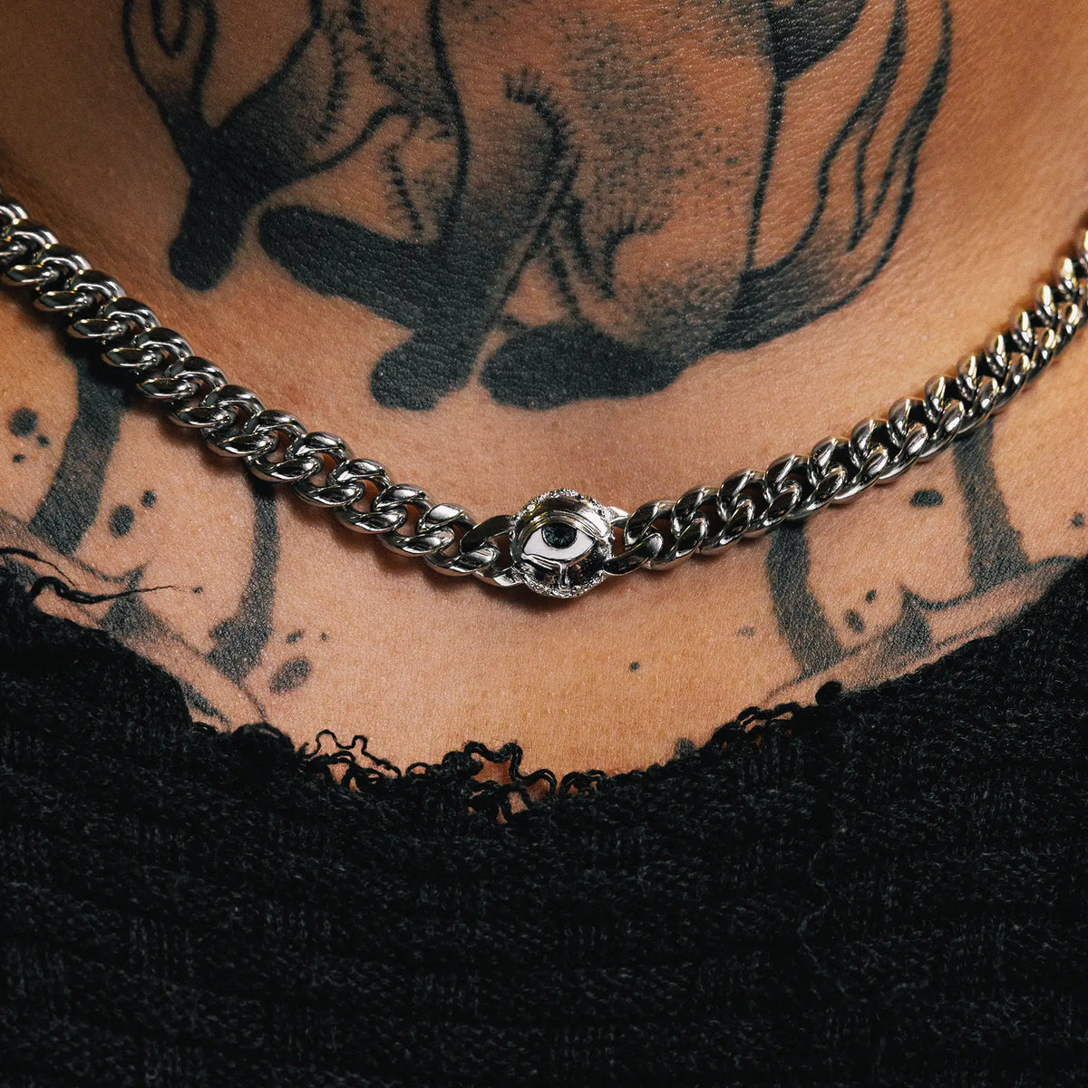 EVIL EYE NECKLACE
