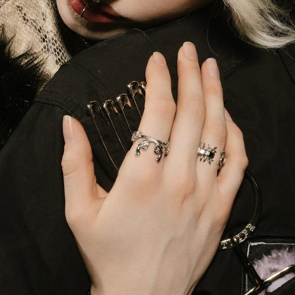 OUTLAW RING