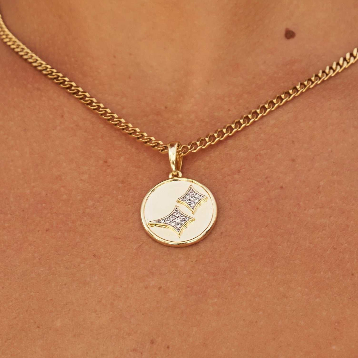 GLD Stars Coin Pendant - Yellow Gold