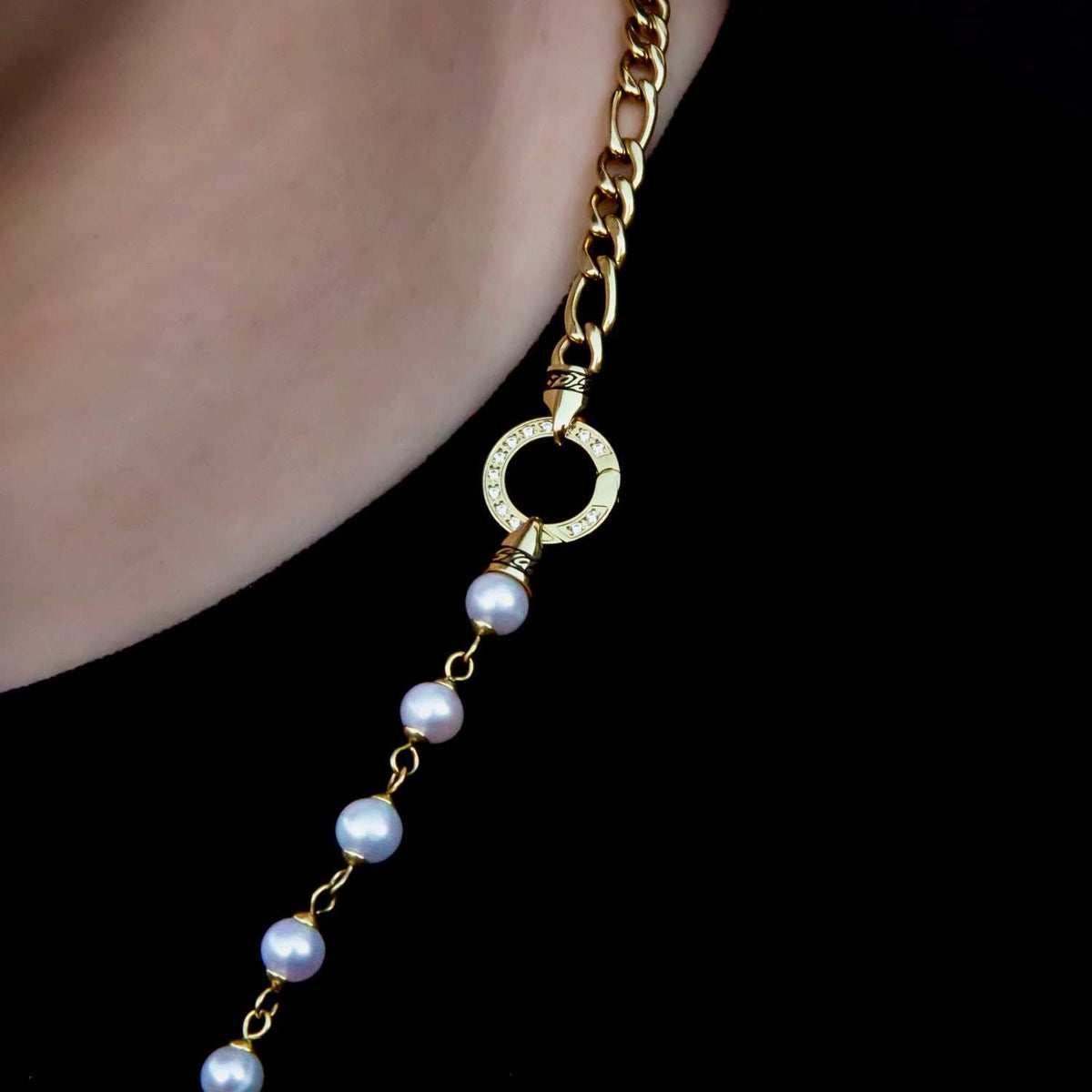 Figaro Link + Pearl Chain in Yellow Gold