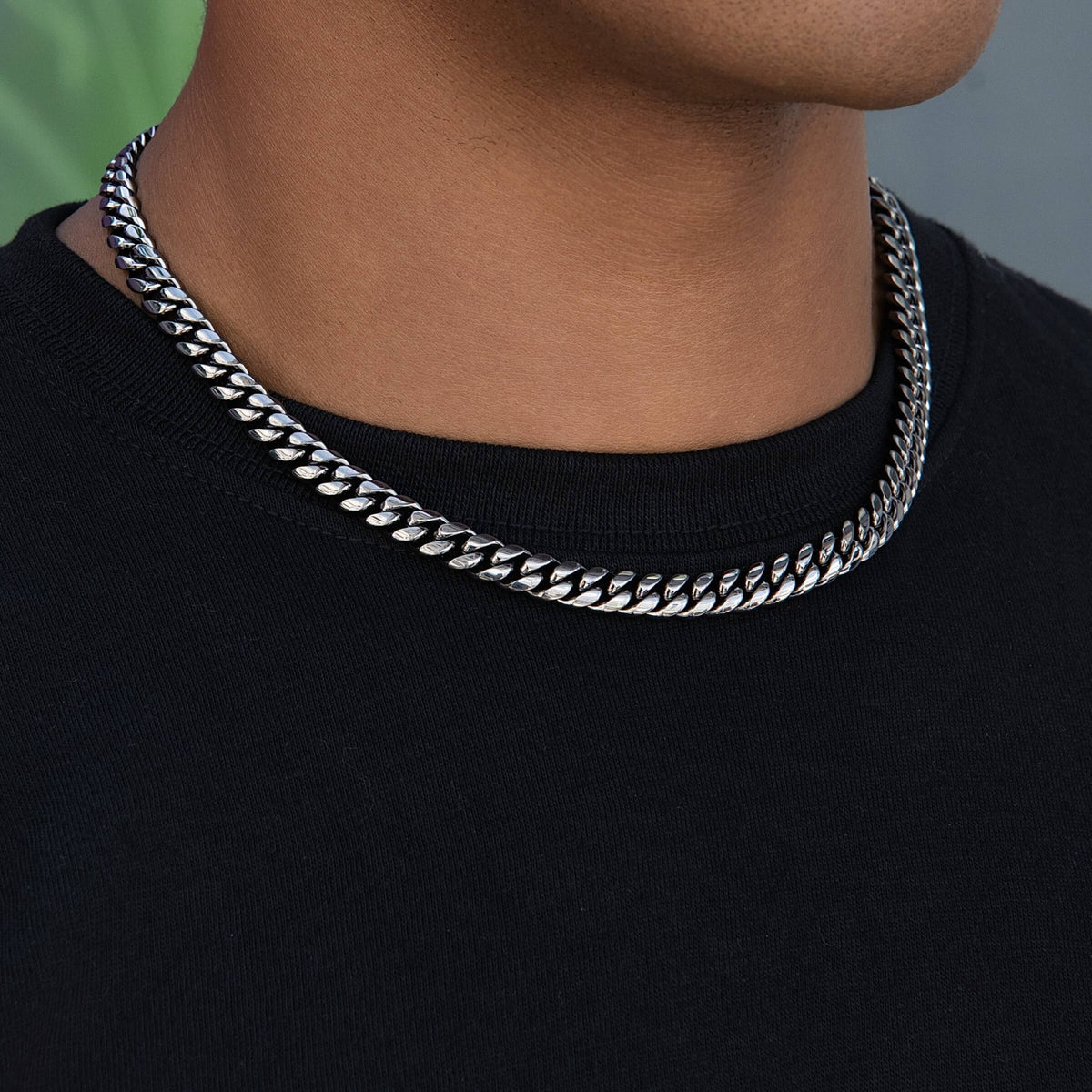 Miami Cuban Chain in Black Rhodium - 8mm