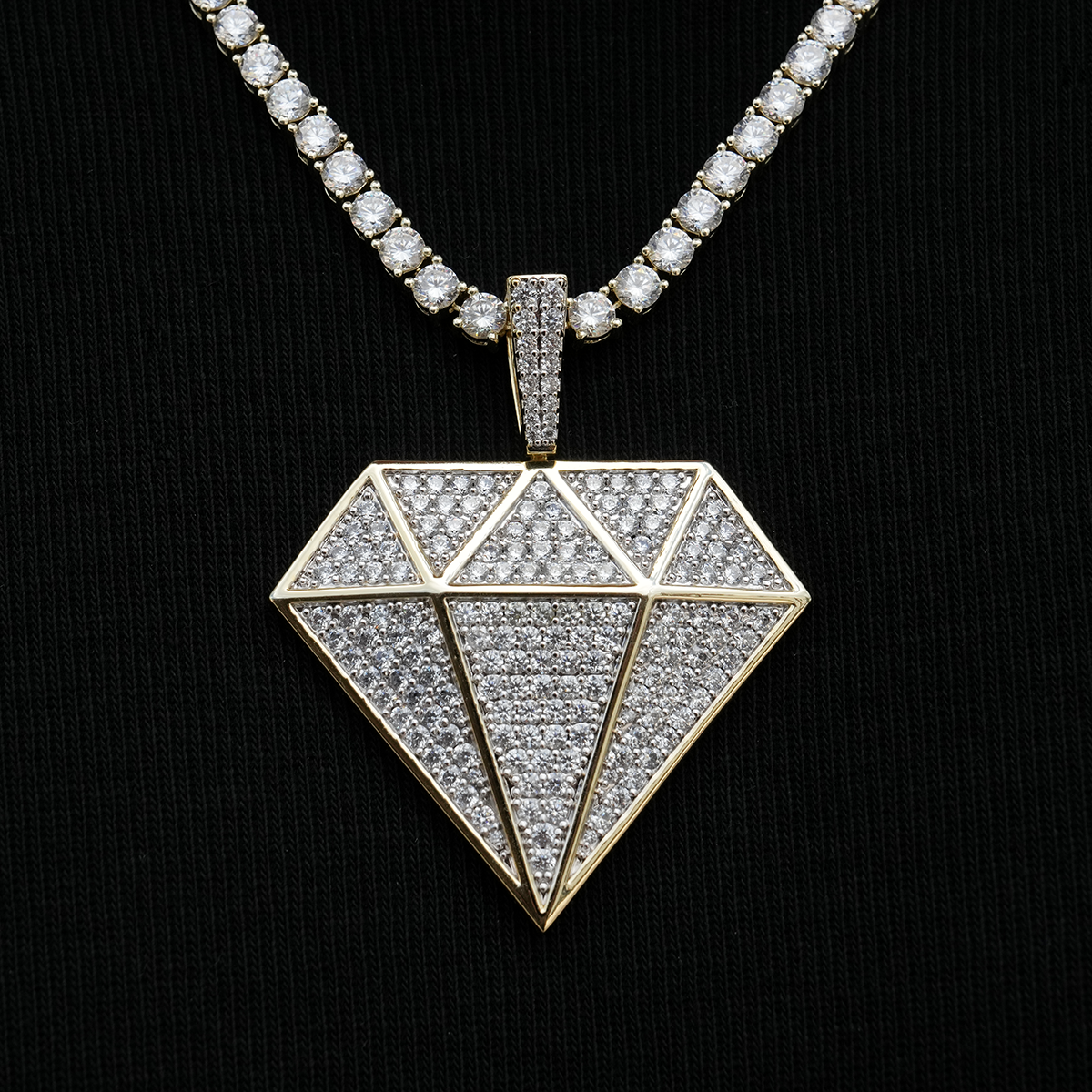 Large GLD Diamond Pendant