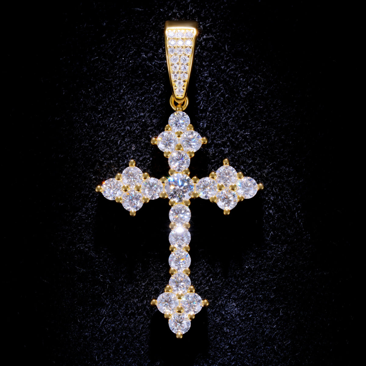 925S & VVS Moissanite Celtic Cross Necklace