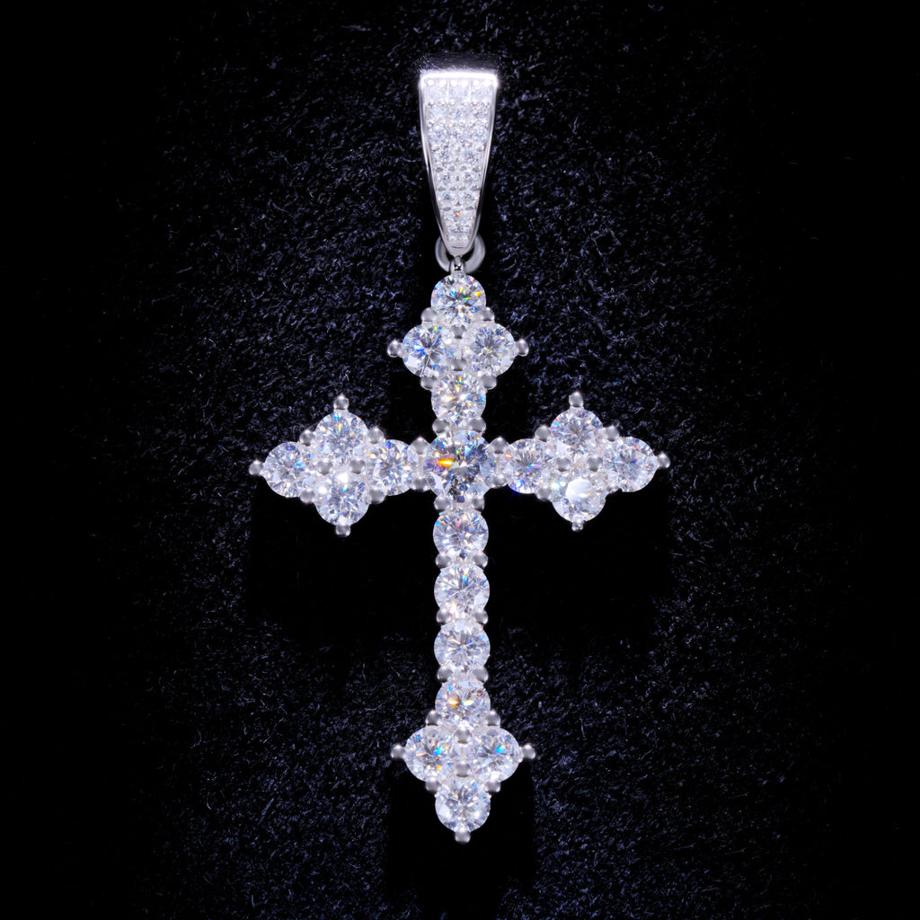 925S & VVS Moissanite Celtic Cross Necklace