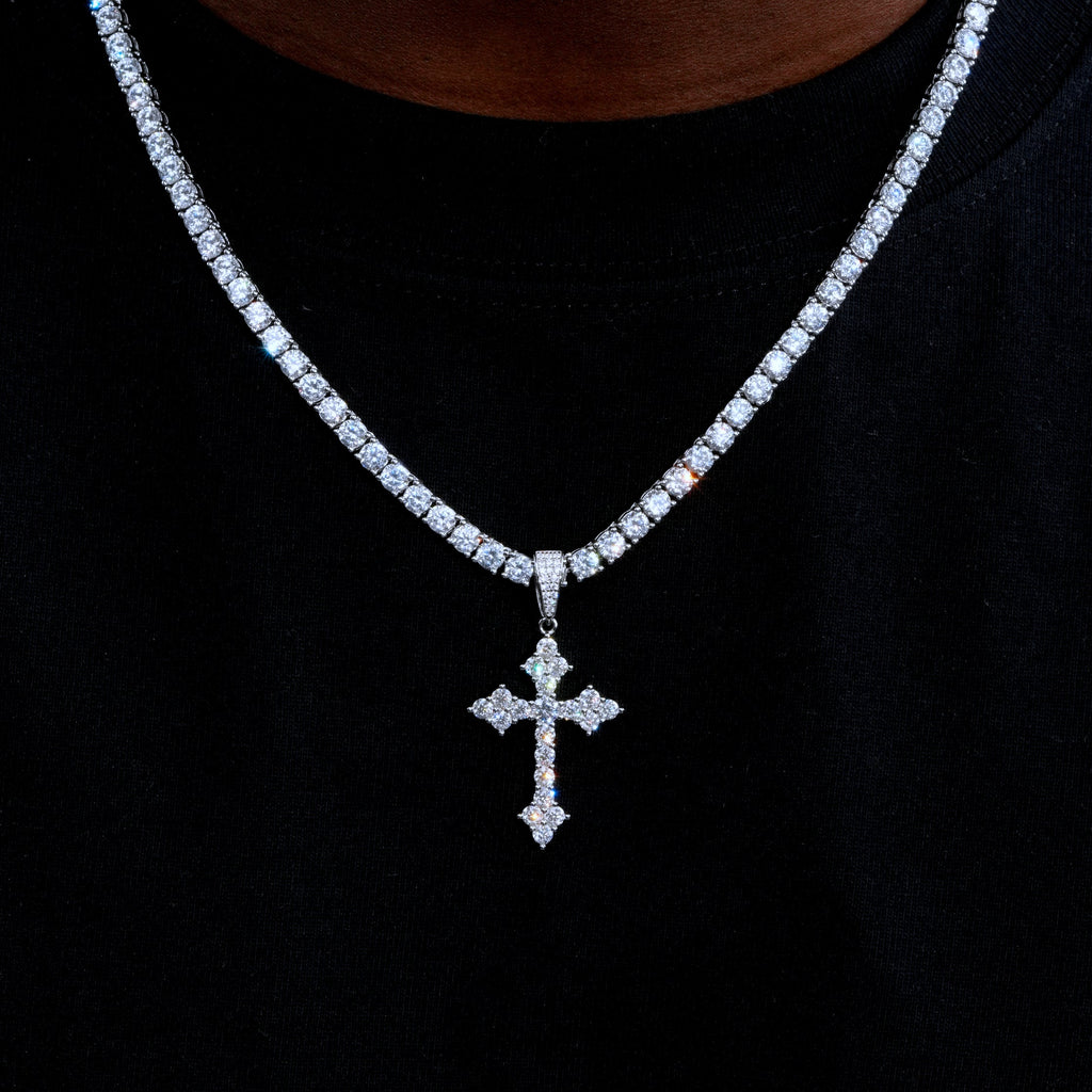 925S & VVS Moissanite Celtic Cross Necklace