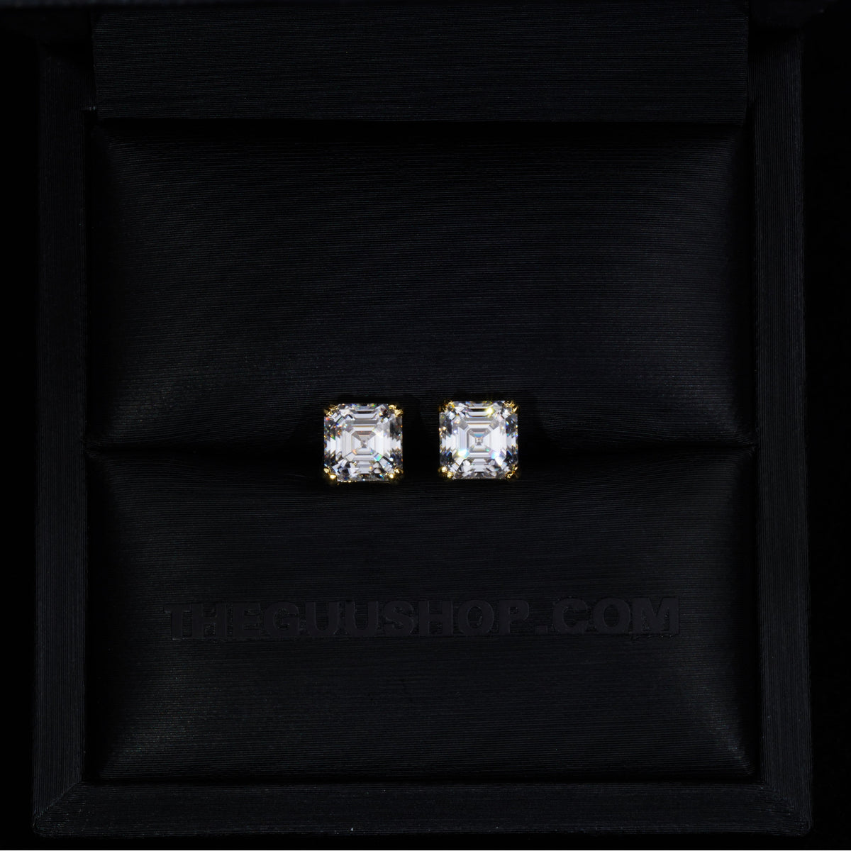 925S & VVS Moissanite Asscher Cut Stud Earrings In 18K Gold