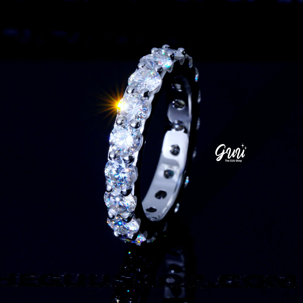 6.00 CARAT 925S & VVS Moissanite Single-Row Eternity Ring