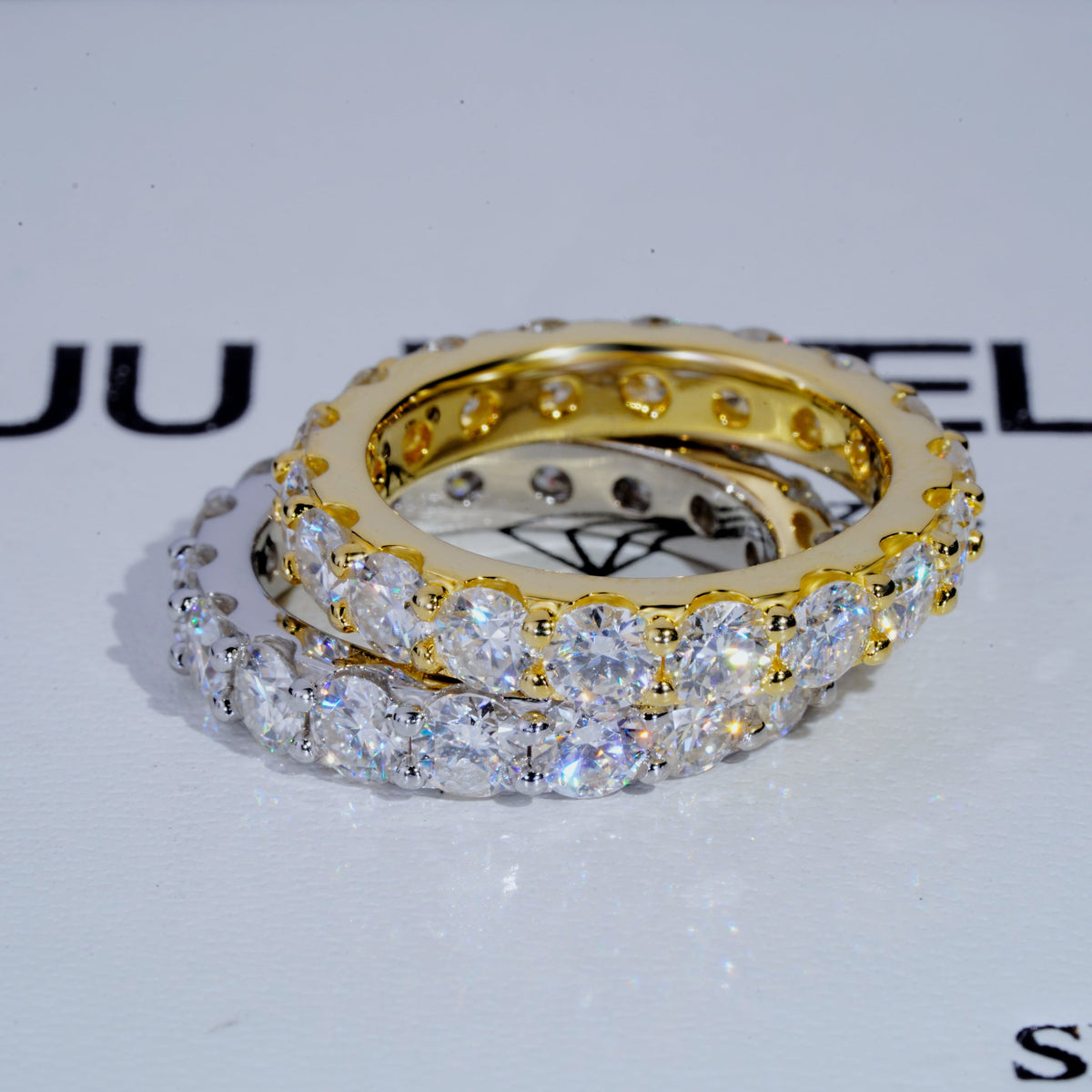 6.00 CARAT 925S & VVS Moissanite Single-Row Eternity Ring