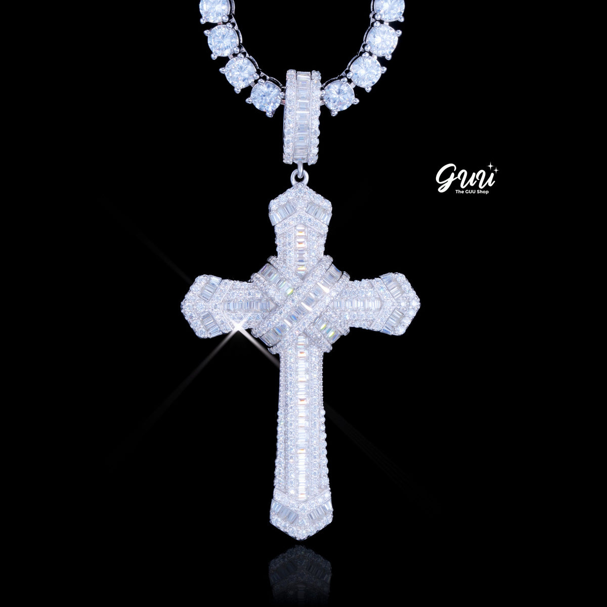 925S & VVS Moissanite Baguette Cross Necklace