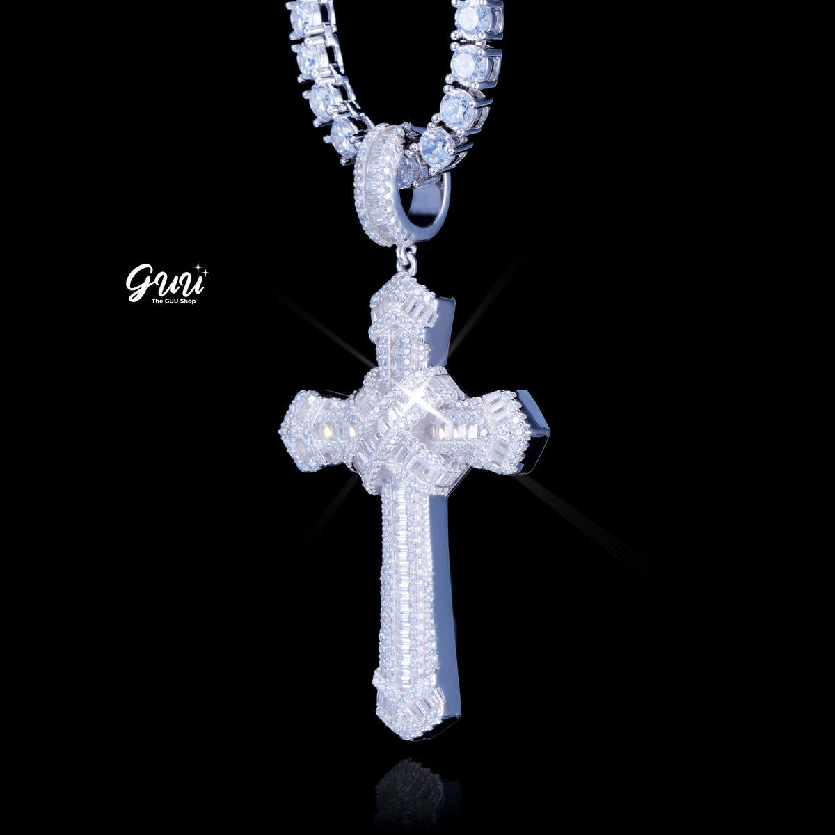 925S & VVS Moissanite Baguette Cross Necklace