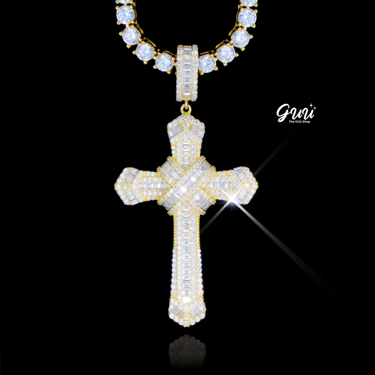 925S & VVS Moissanite Baguette Cross Necklace