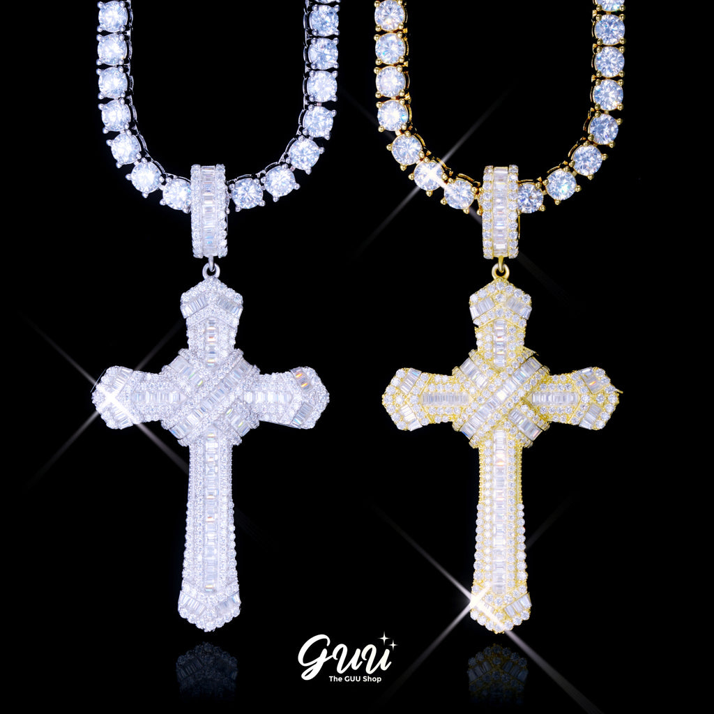 925S & VVS Moissanite Baguette Cross Necklace