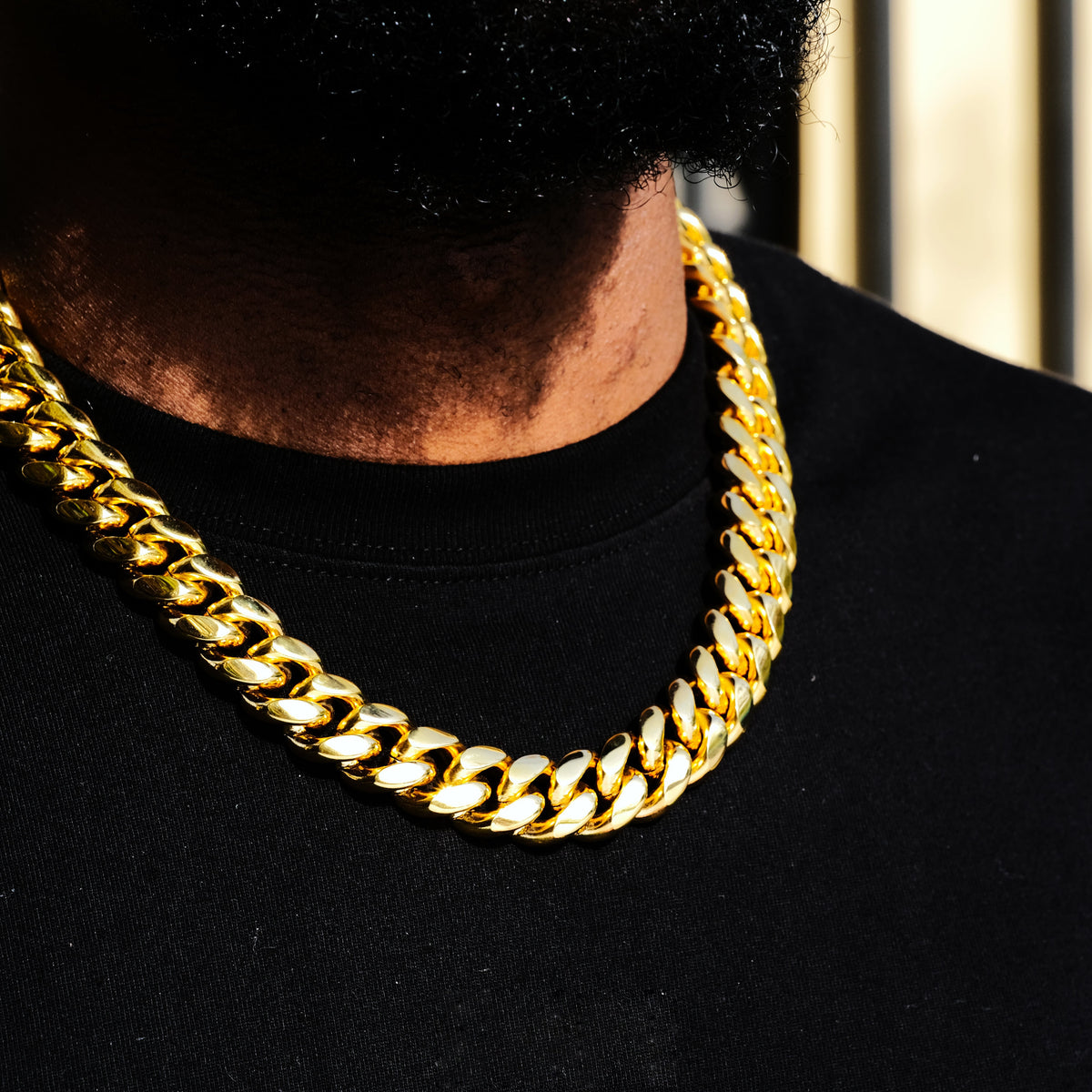 Miami Cuban Link Choker (18mm) in Yellow Gold-Plated