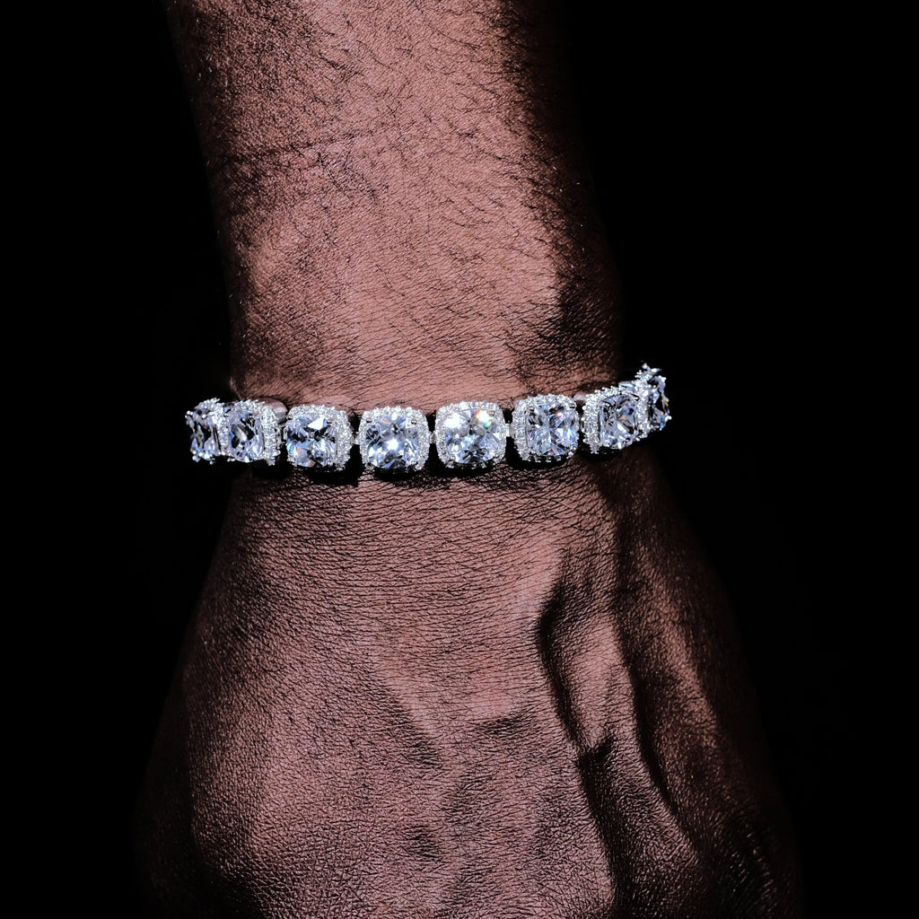 Glacier Clustered Tennis Bracelet in White Gold