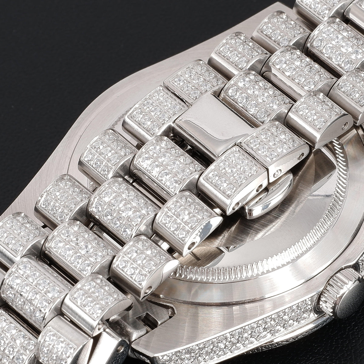 GUU Iced Watch Black Dial in WhiteGold