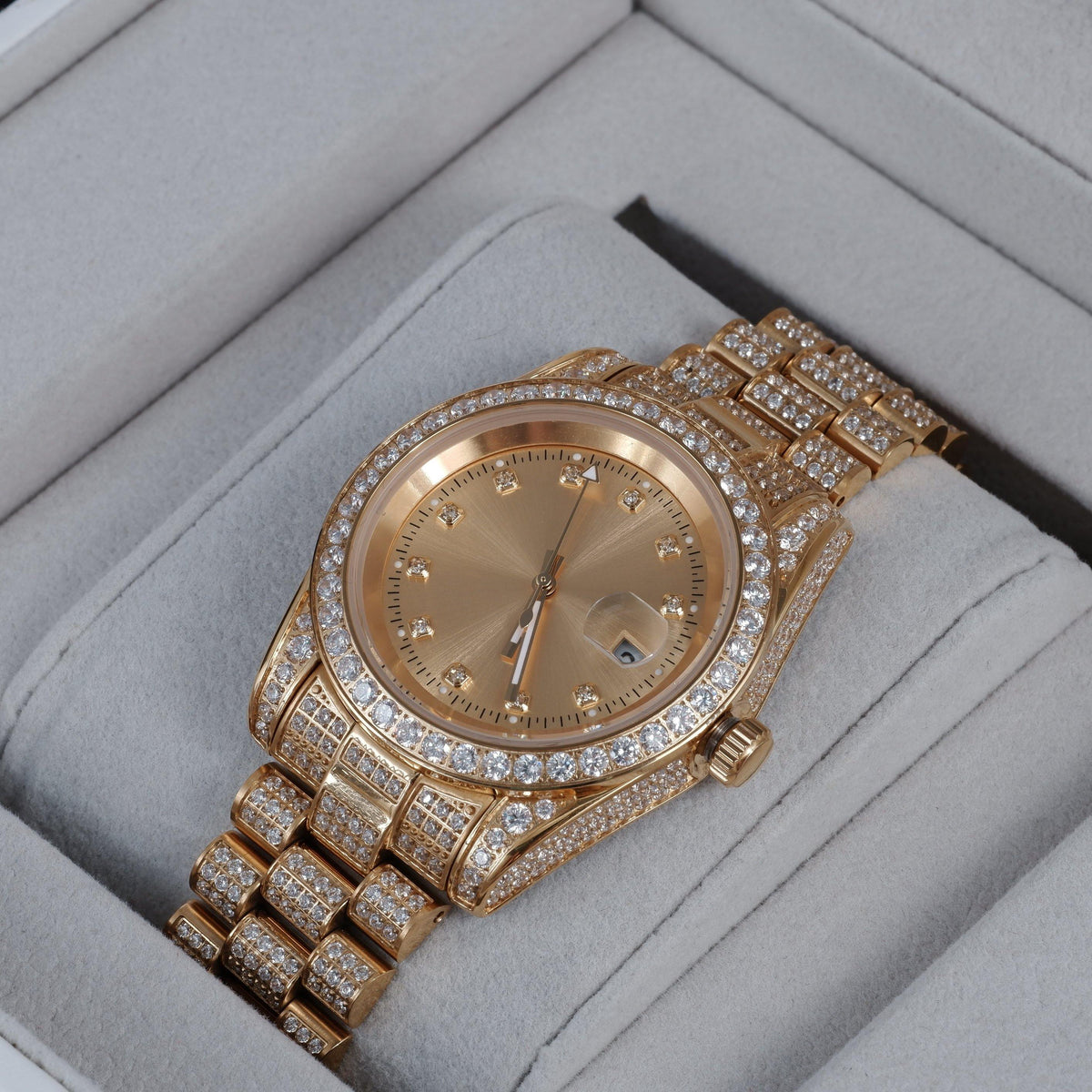 GUU Iced Watch Gold Dial in Gold