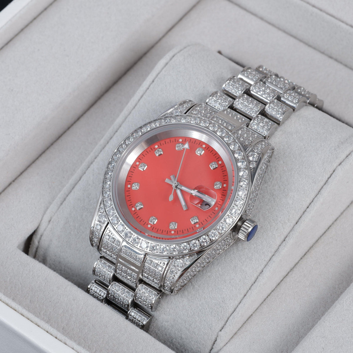 GUU Iced Watch Red Dial in WhiteGold