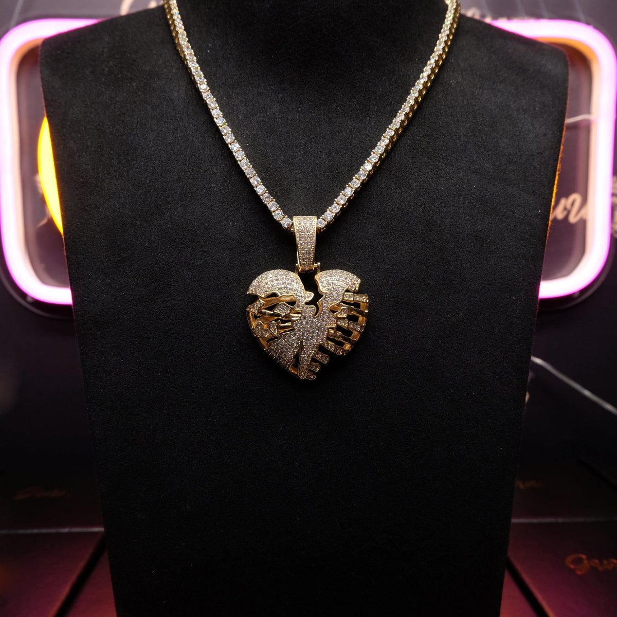 AAA CZ Micro-inlay Rhinestone Hollow Necklace Pendant