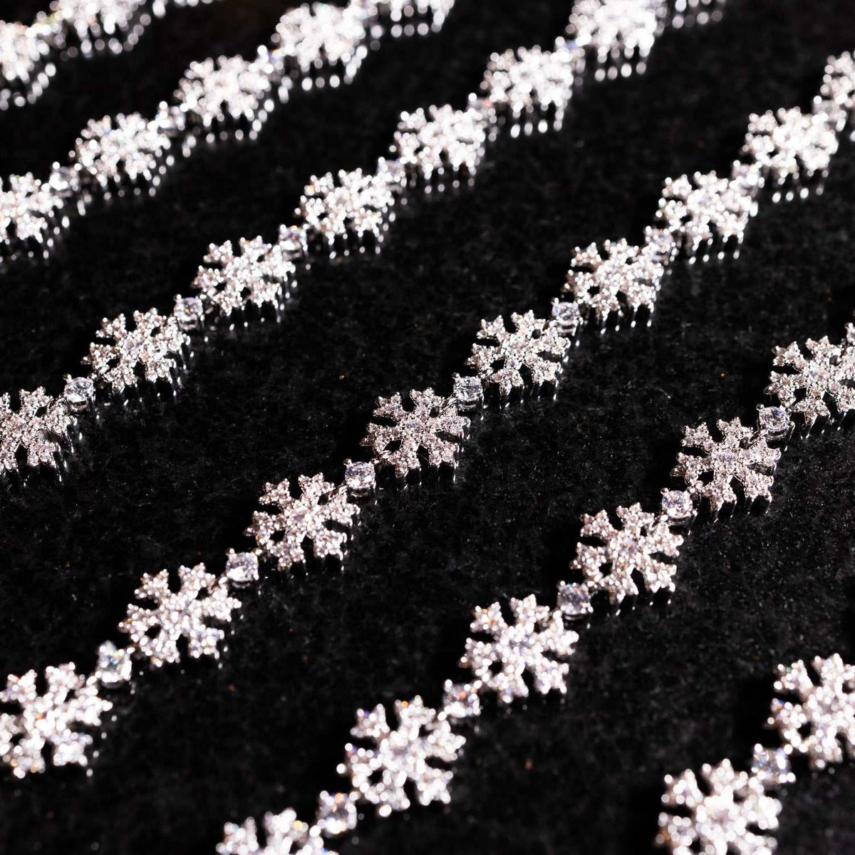 Fivio Snowflake Bracelet - White Gold