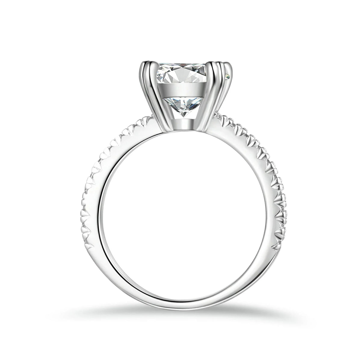 Round Cut Moissanite Engagement Ring Solitaire