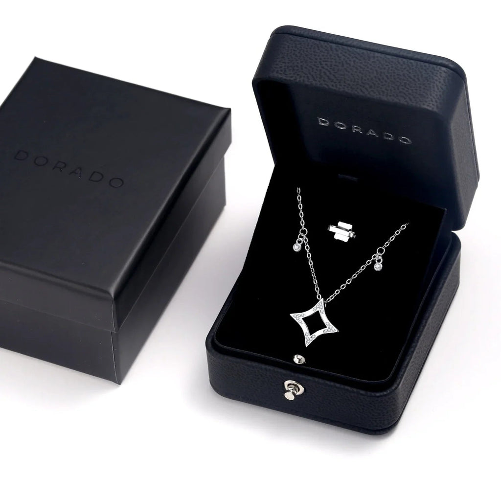 Stella Aperta Pendant Necklace