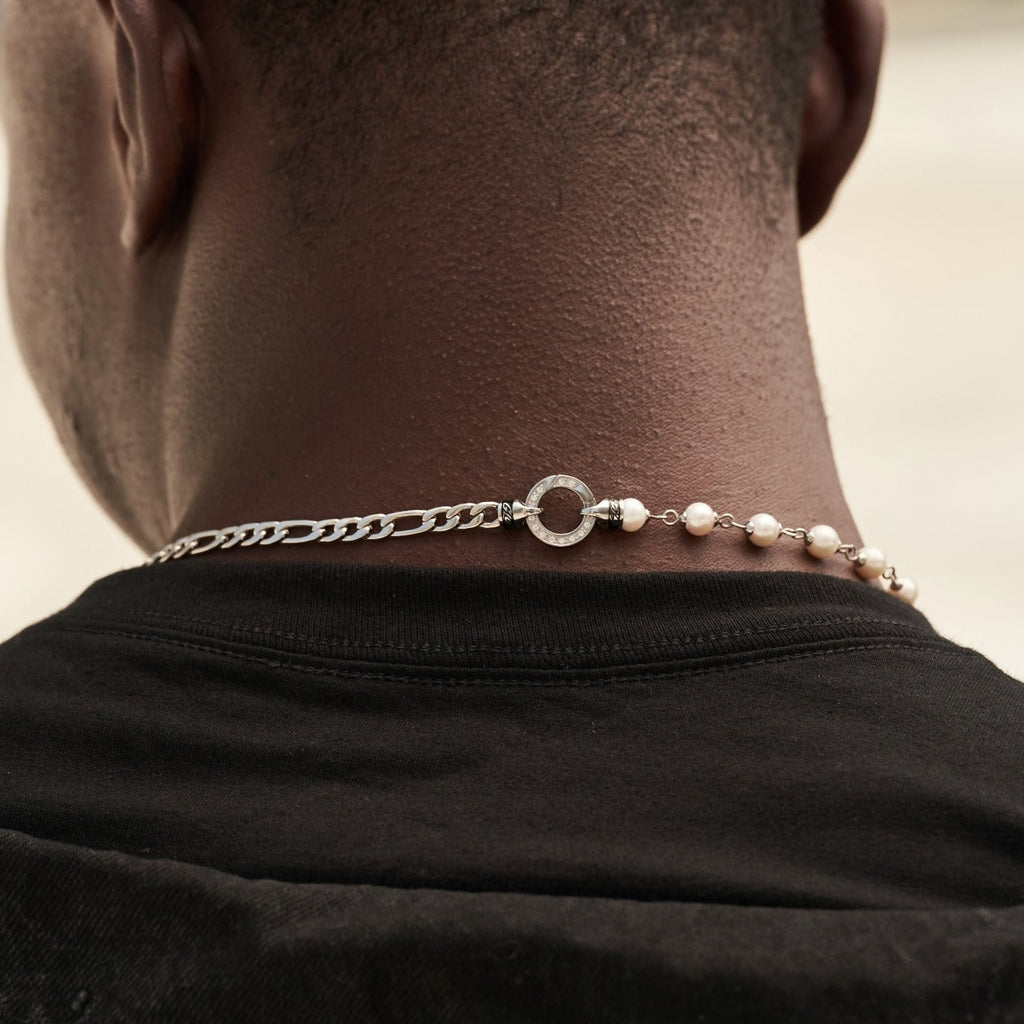 Figaro Link + Pearl Chain in White Gold