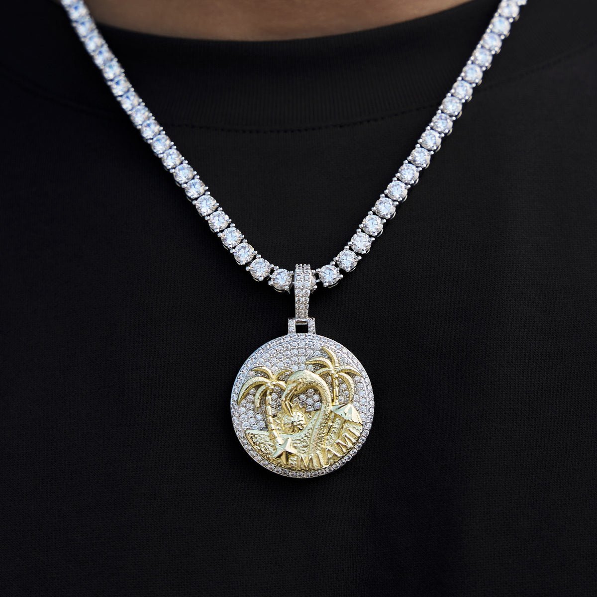 Iced Miami Pendant in White Gold