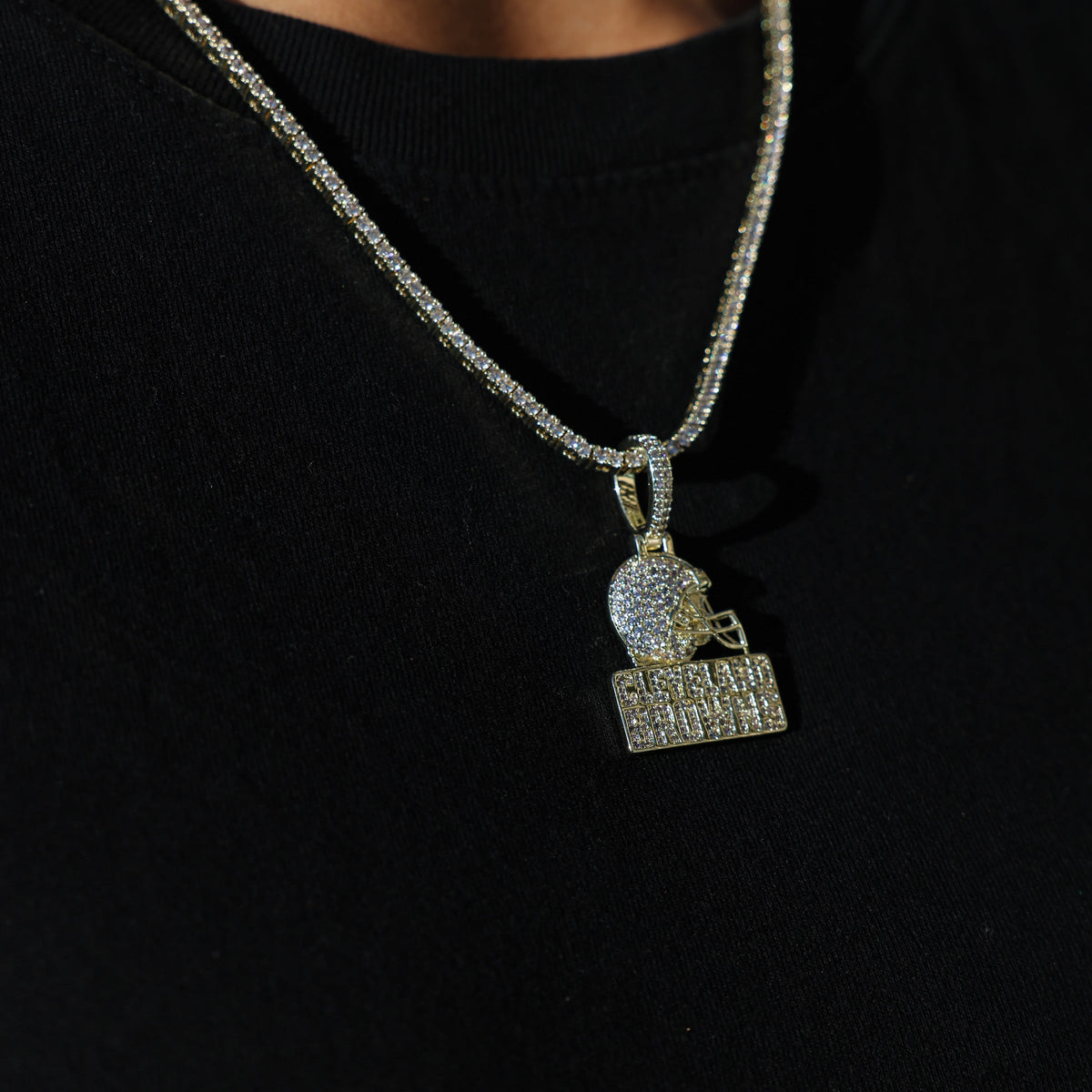 Micro Cleveland Browns Official NFL Logo Pendant Yellow Gold