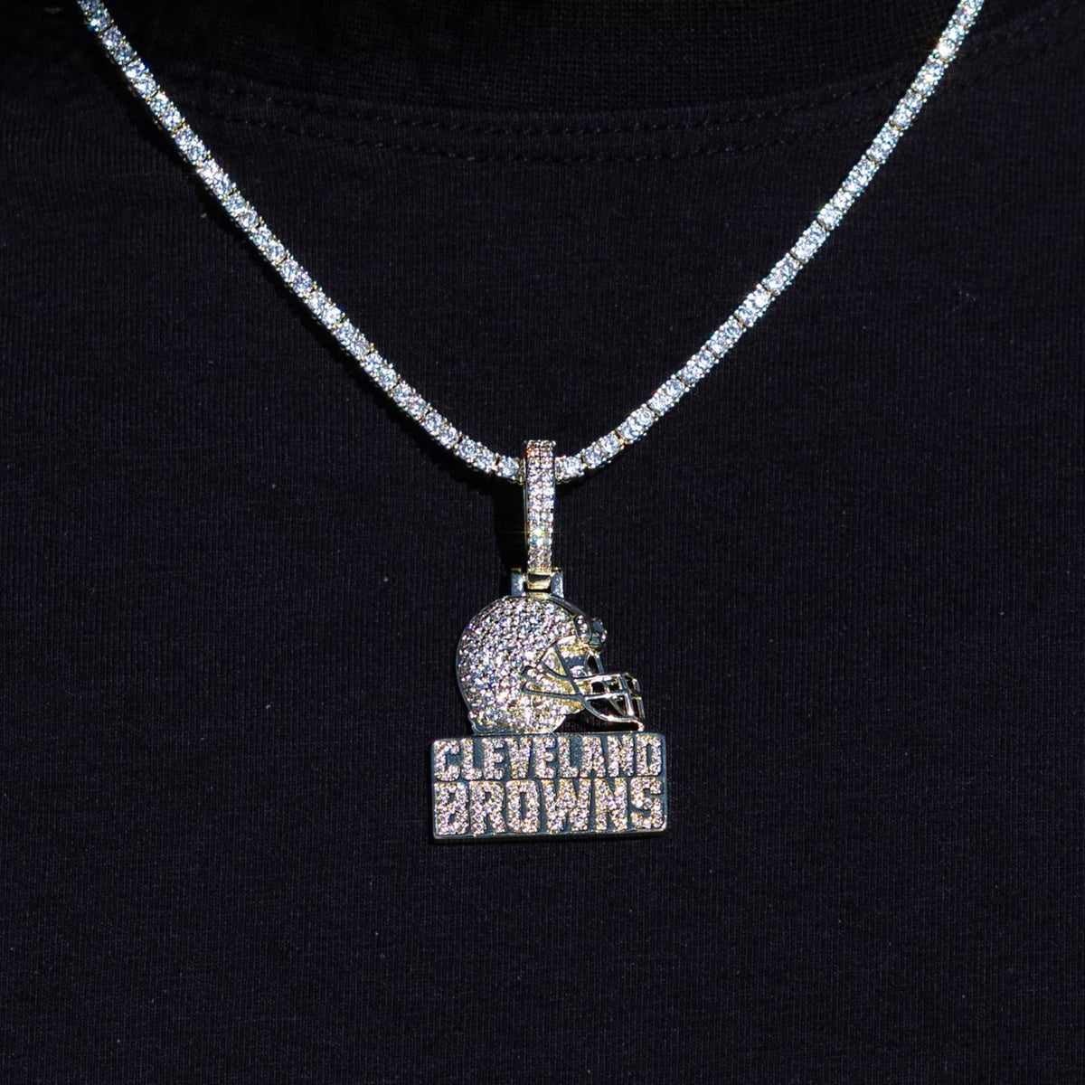Micro Cleveland Browns Official NFL Logo Pendant Yellow Gold