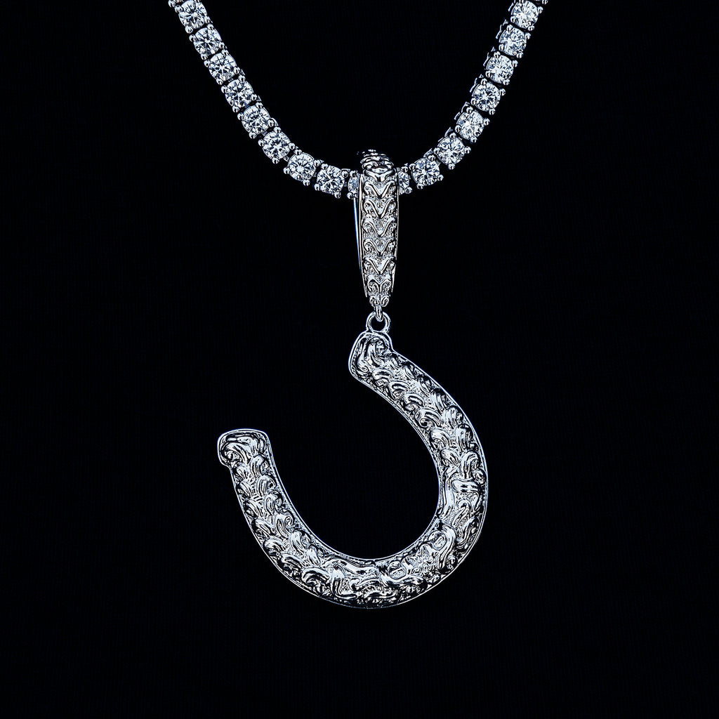 Simple Horseshoe Pendant in White Gold
