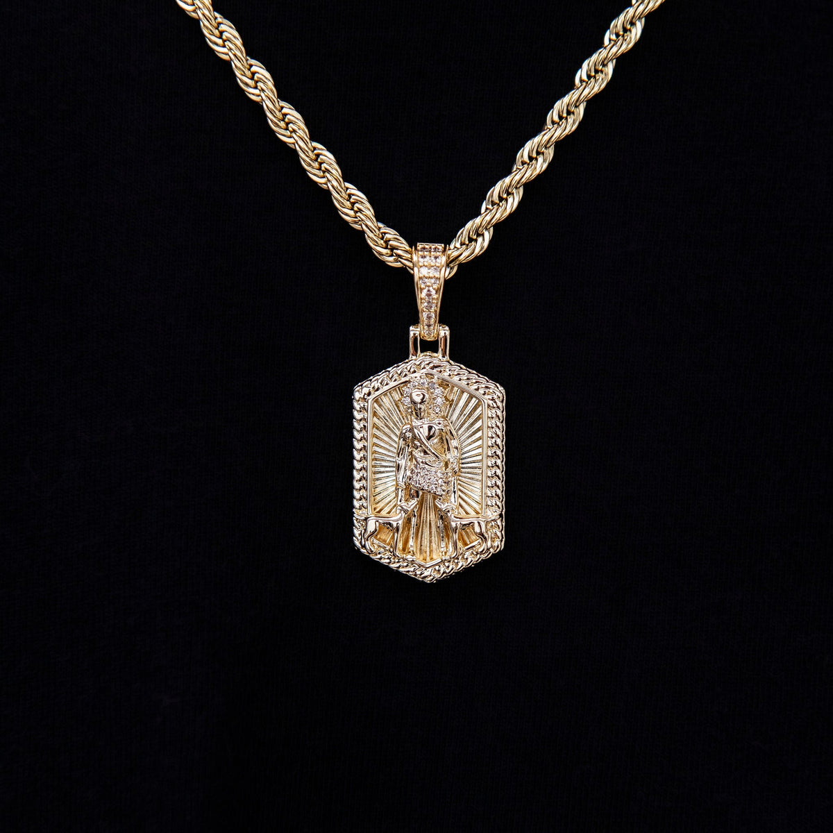 San Lazaro Pendant in Yellow Gold