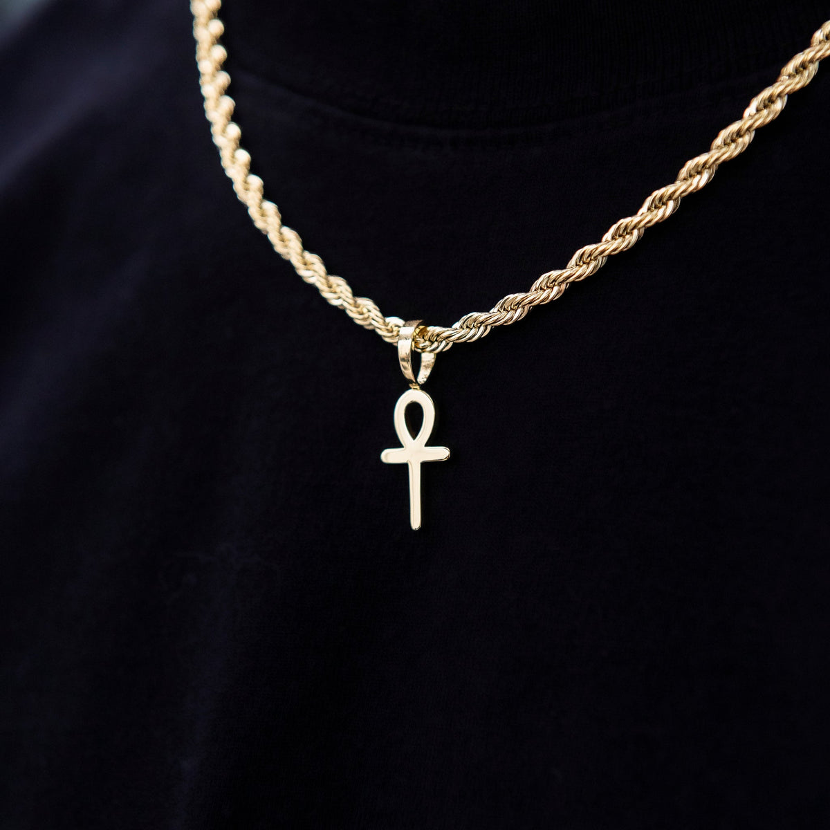 Micro Simple Ankh Cross Pendant in Yellow Gold