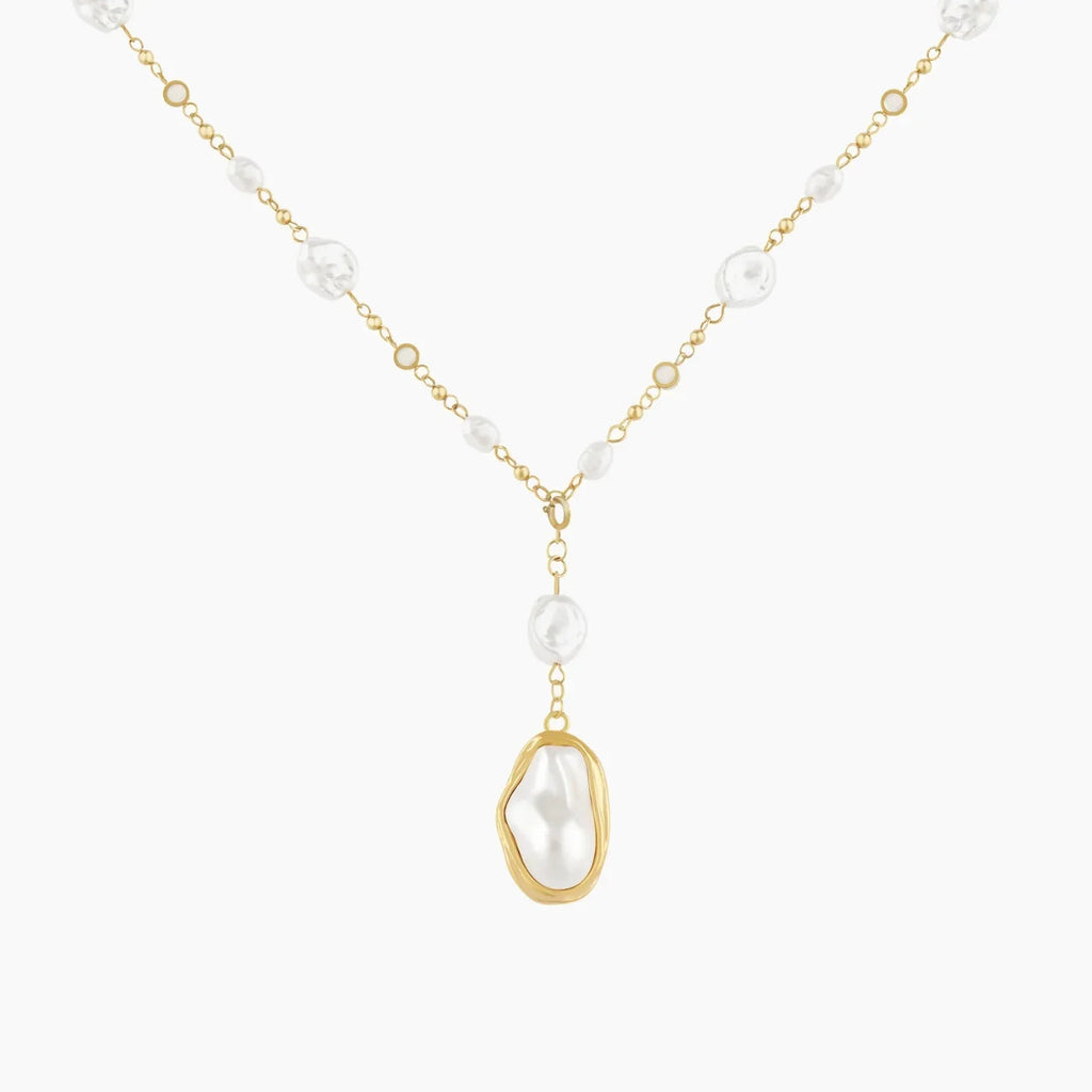 Perlita Pendant Necklace