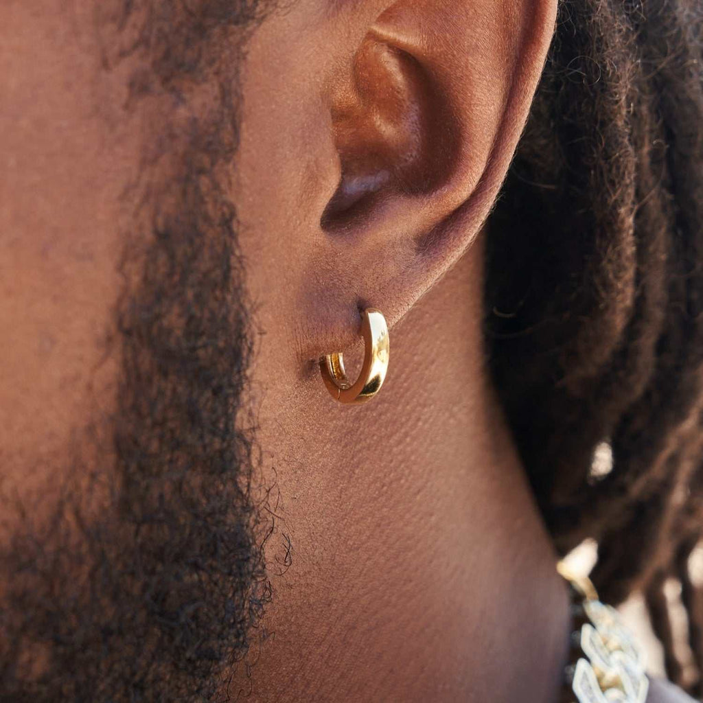 Polished Round Hoop Earrings in Yellow Gold