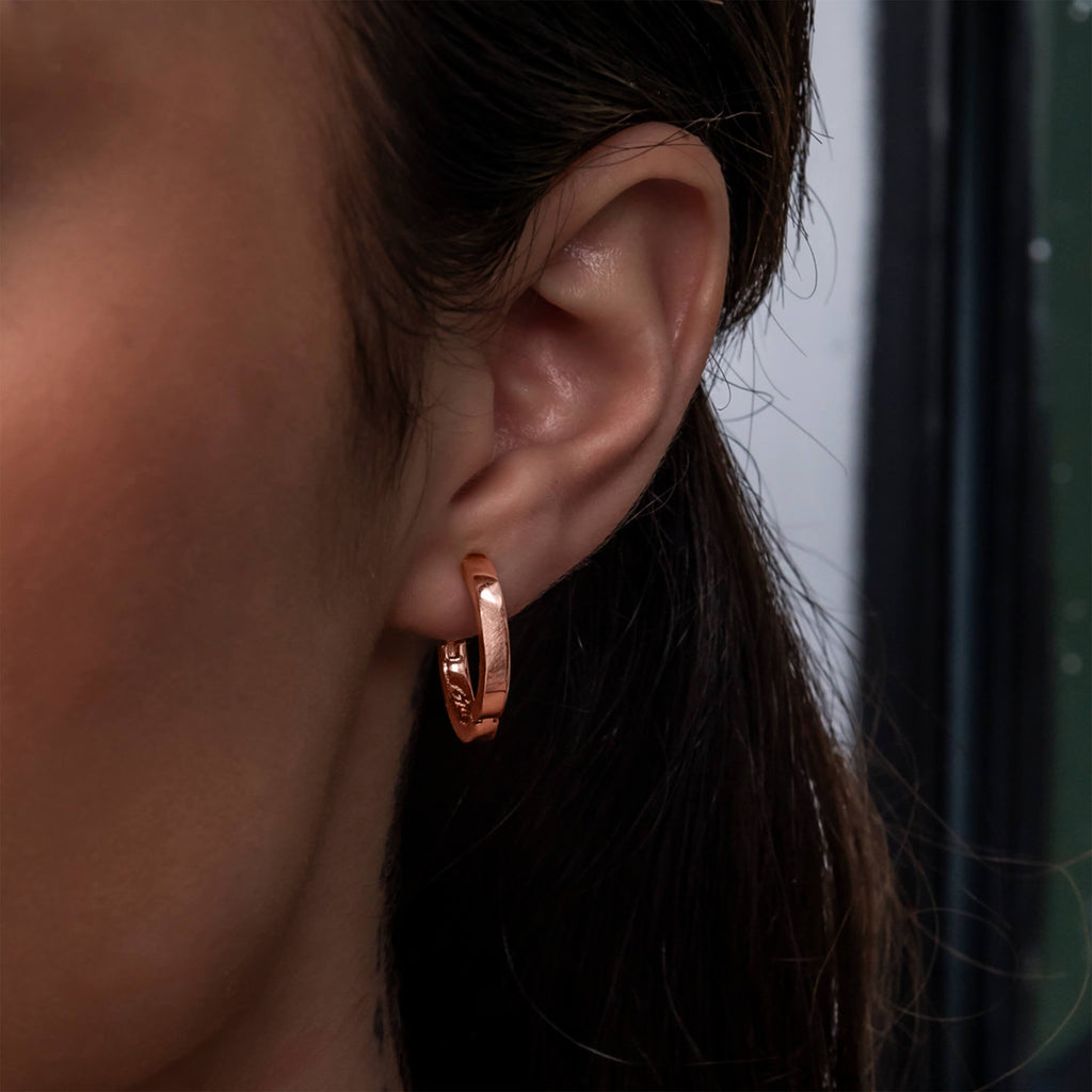 Polished Round Hoop Earrings in Rose Gold