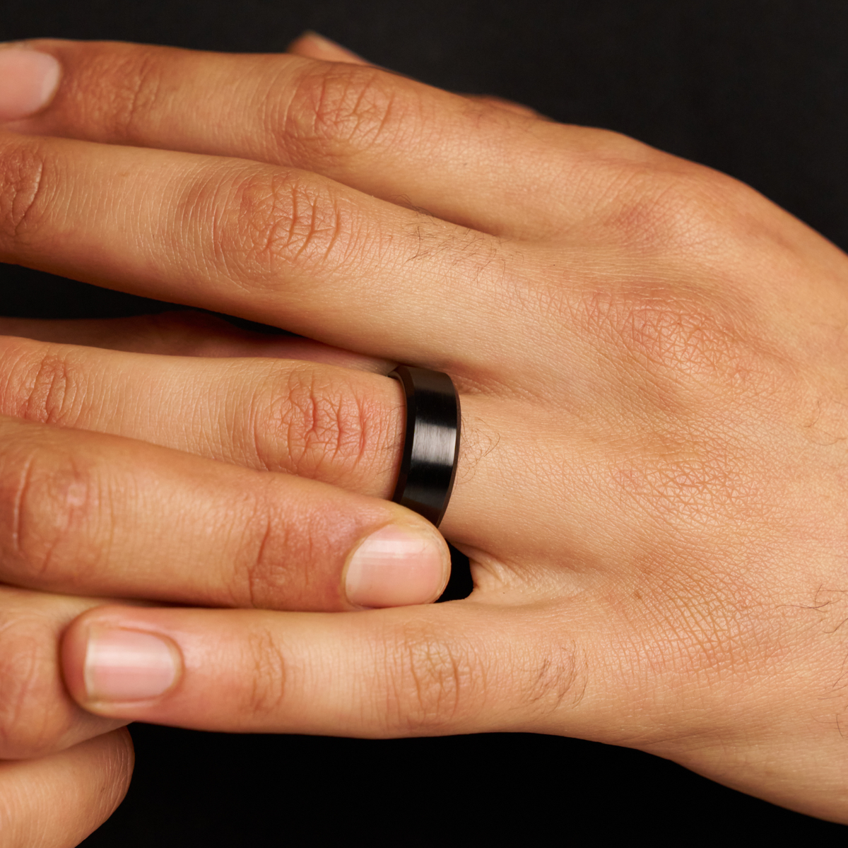 Bevelled Ring (Black) 8mm | Tungsten