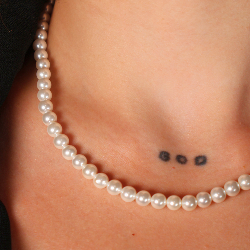 Women's Pearl Necklace - 6mm