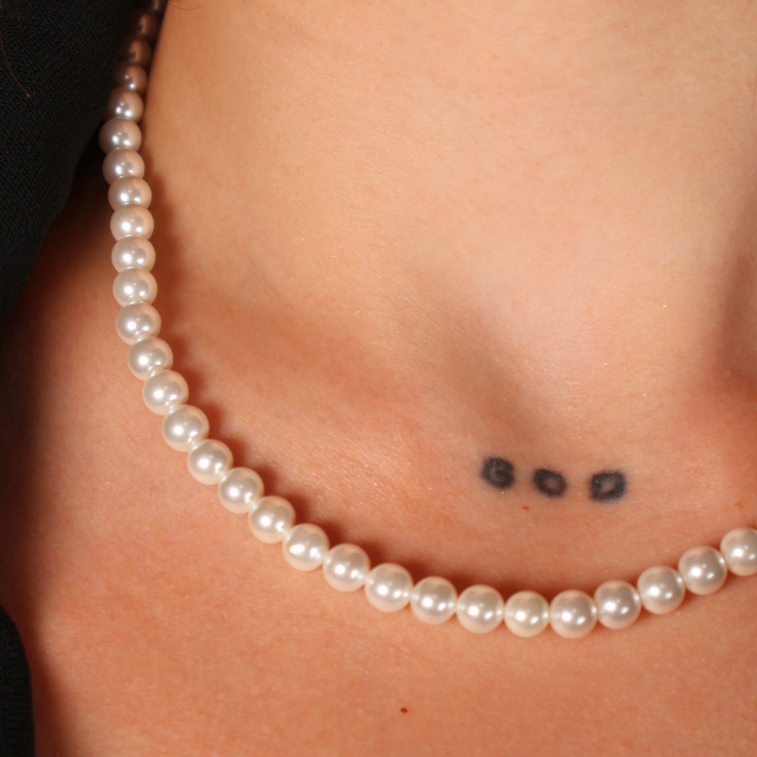 Women's Pearl Necklace - 6mm