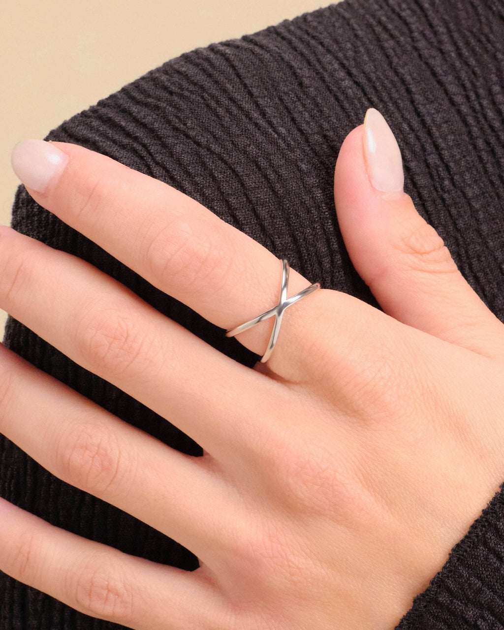 Women's Crossover Ring Silver