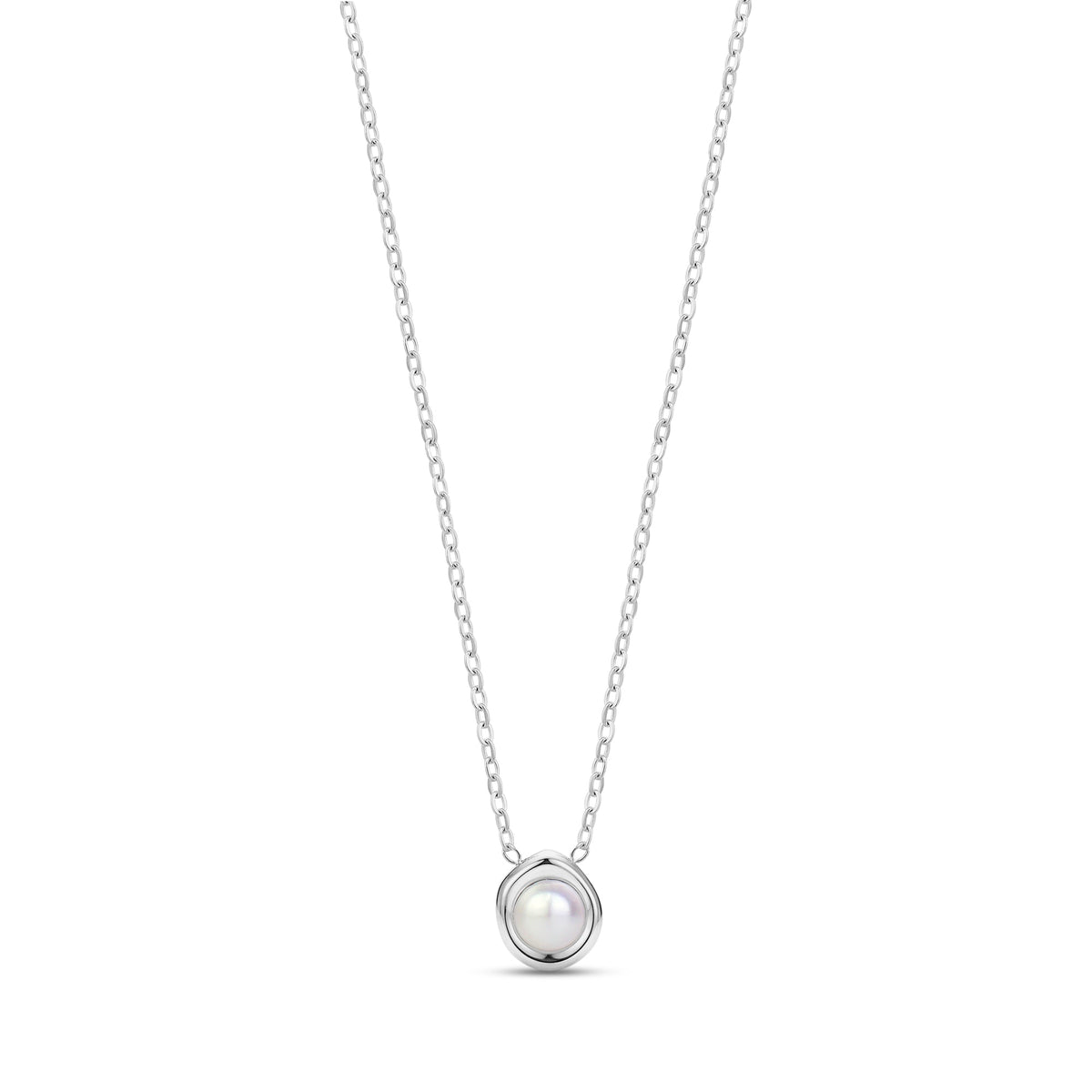 Sculpted Bezel Pearl Pendant Necklace