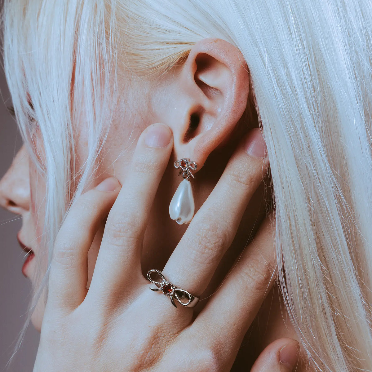 REPUTATION EARRING