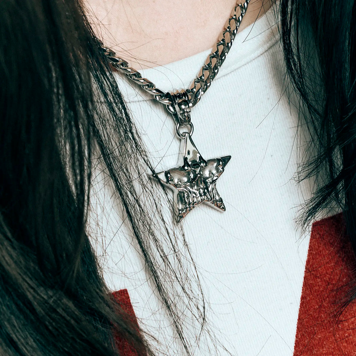 SKAR PENDANT