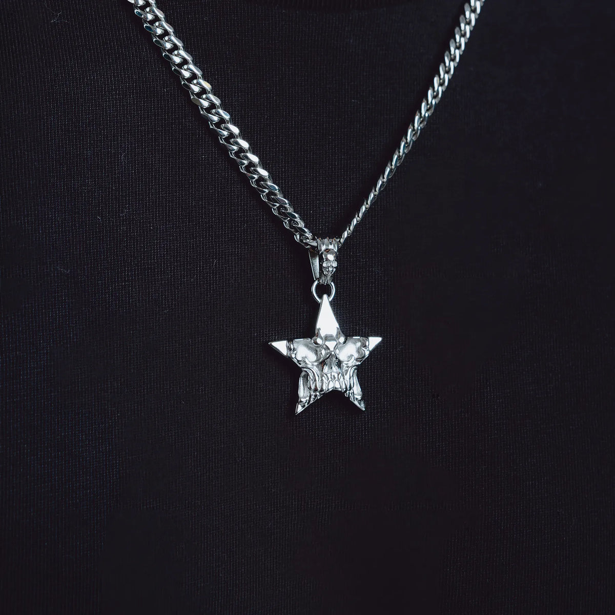SKAR PENDANT