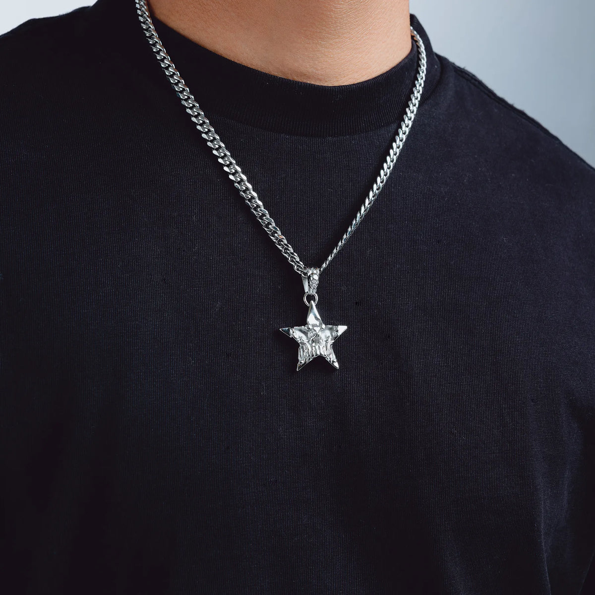 SKAR PENDANT