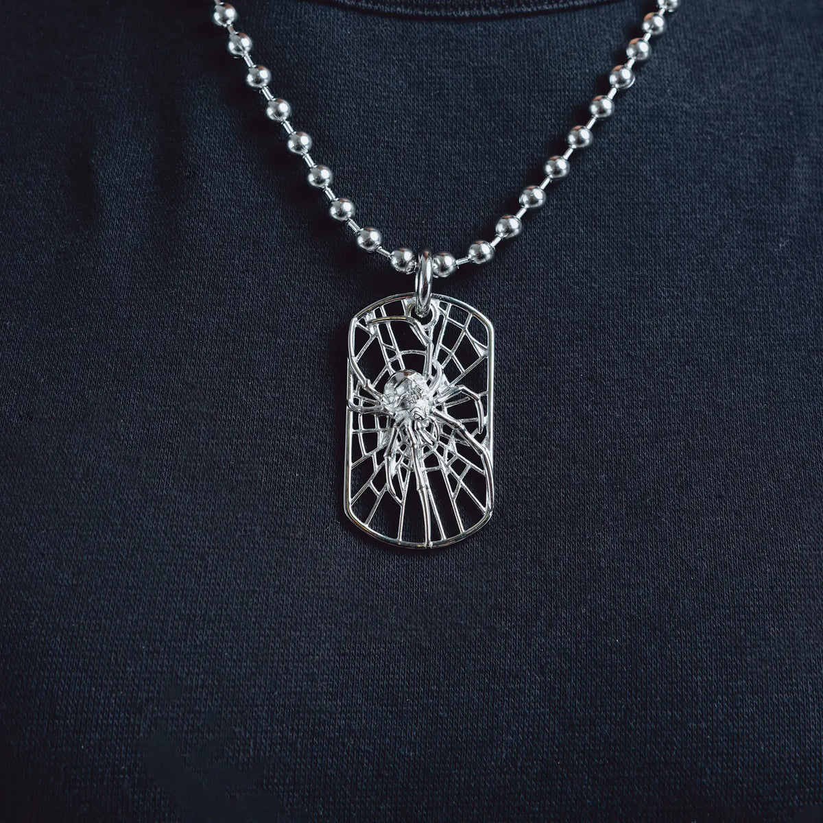SPIDER DOG TAG NECKLACE