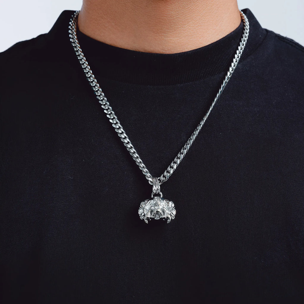 TRIPLE THREAT PENDANT