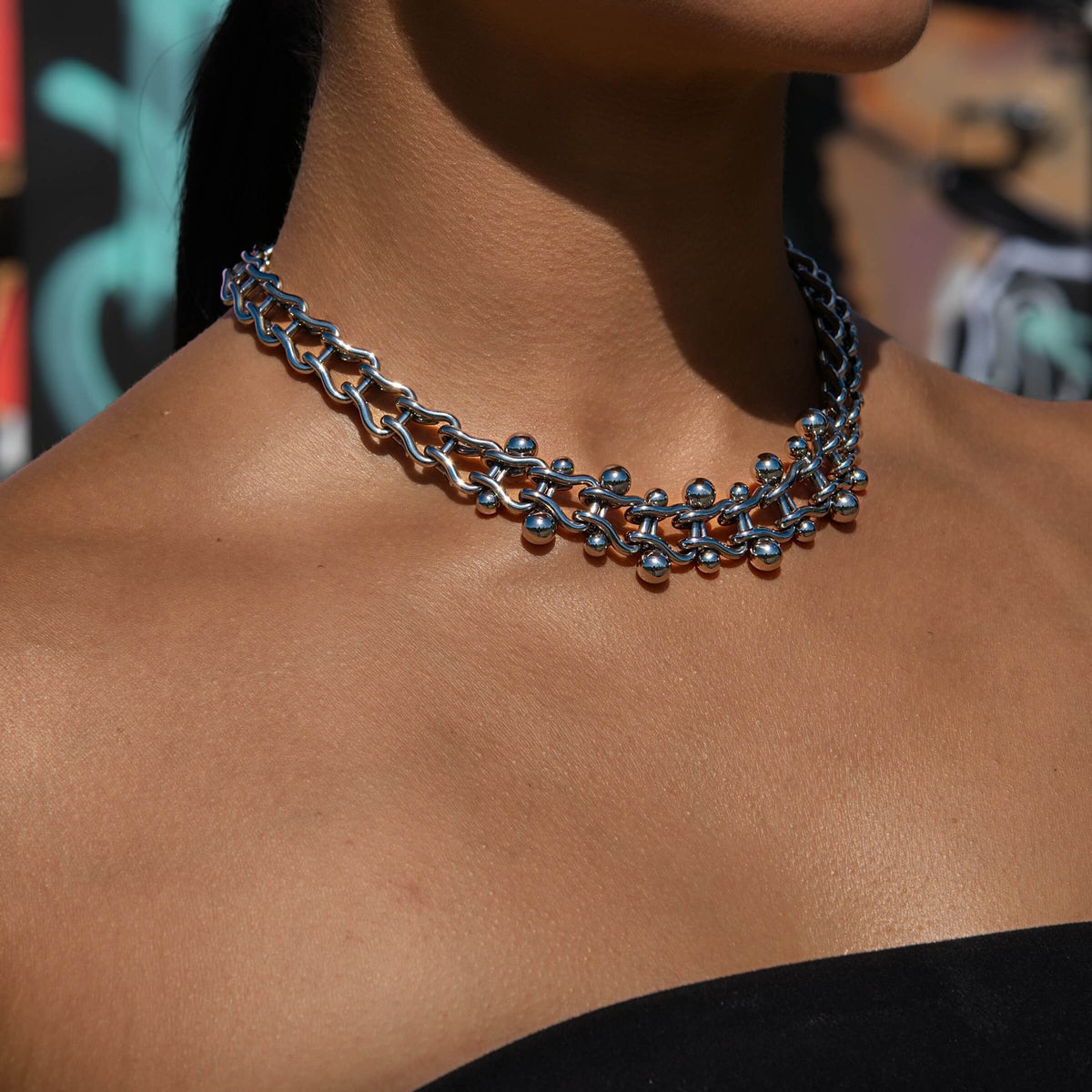 Circular Chain Necklace in White Gold