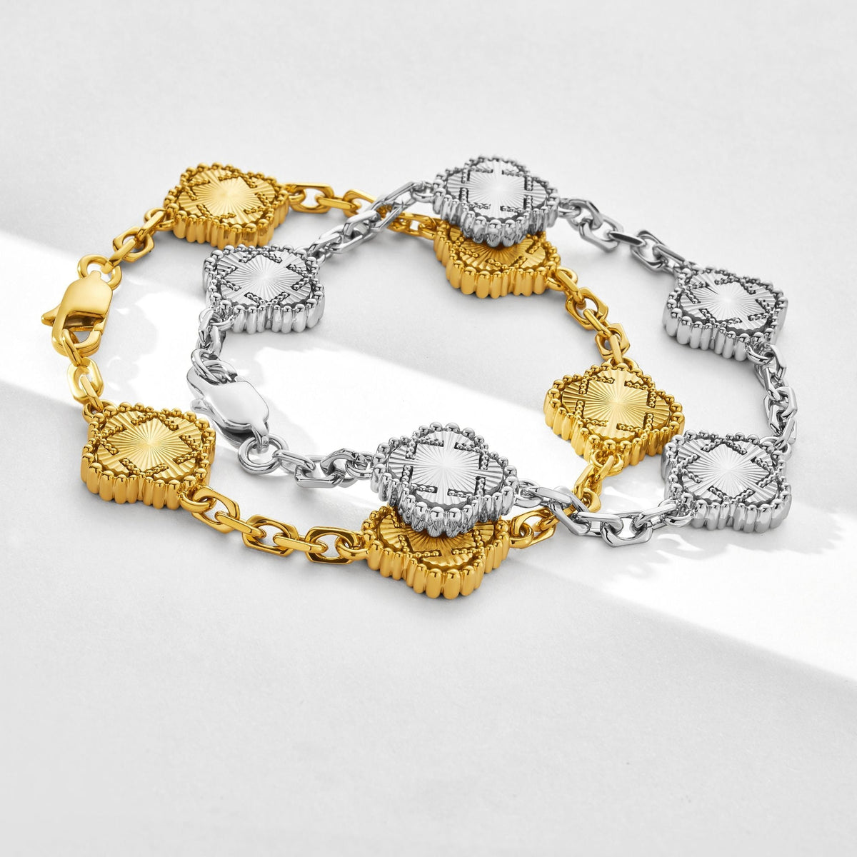 Clover Bracelet (Gold)